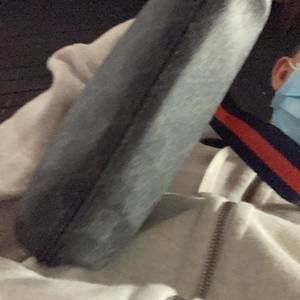 Meet your Posher, Evan